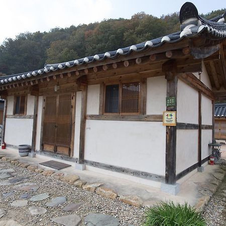 Chalbanggong Jongtaek Hotel Cheongsong Buitenkant foto